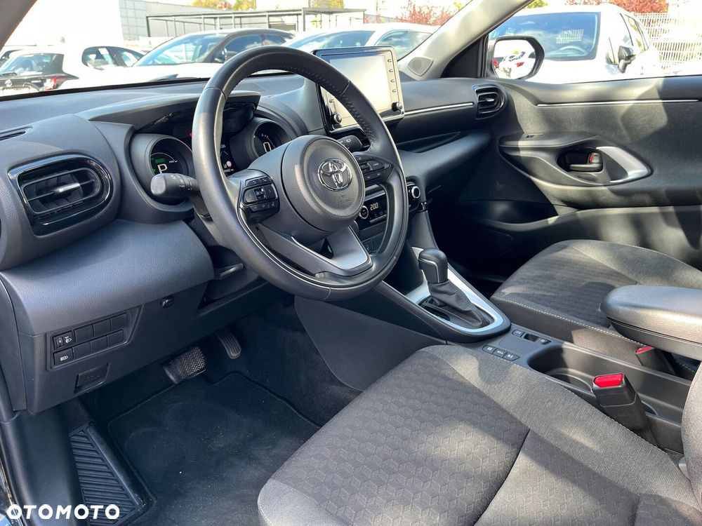 Toyota Yaris - 4