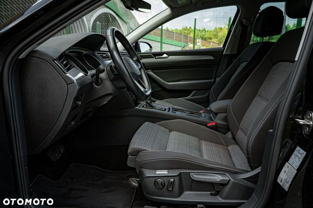 Volkswagen Passat 1.5 TSI EVO Business DSG - 32