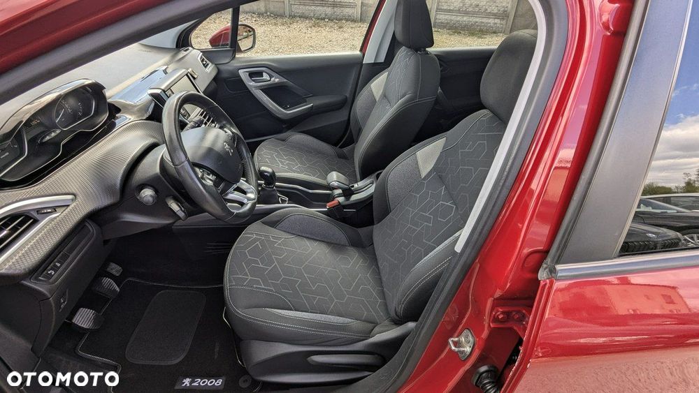 Peugeot 2008 - 13