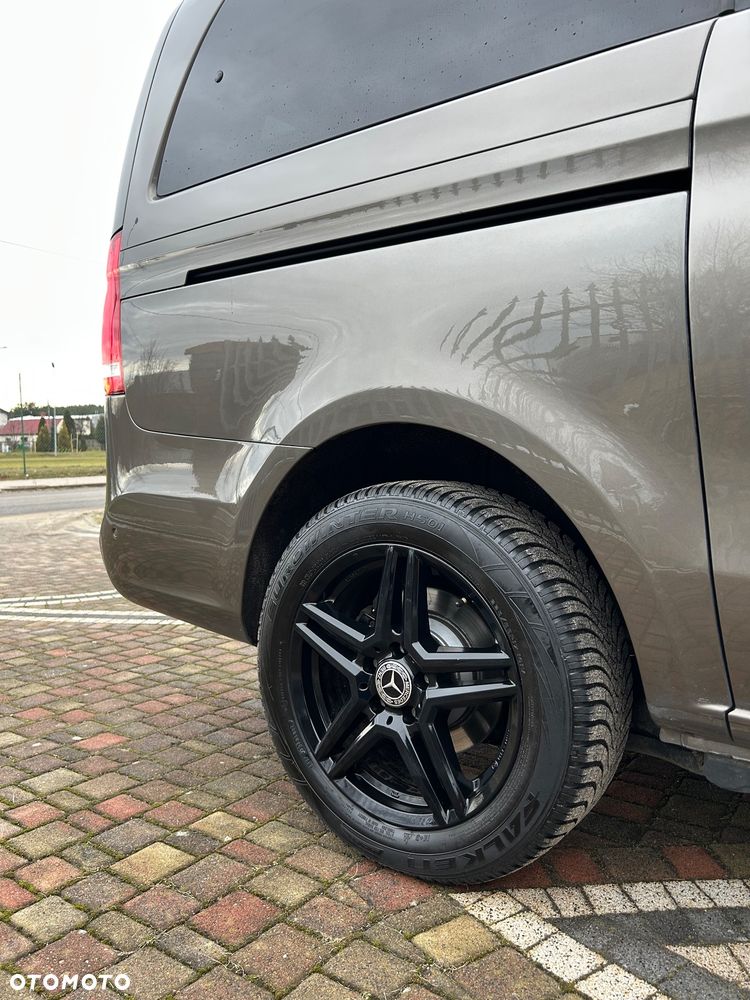 Mercedes-Benz Klasa V 220 (BlueTEC) d kompakt 7G-TRONIC Avantgarde - 27