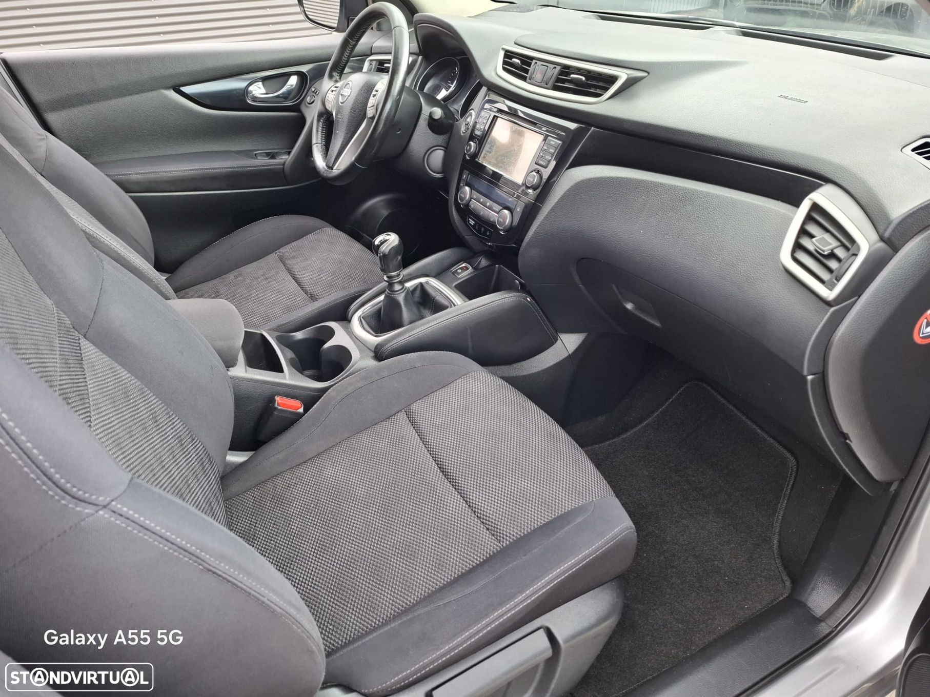 Nissan Qashqai 1.5 dCi N-Connecta 18 - 23
