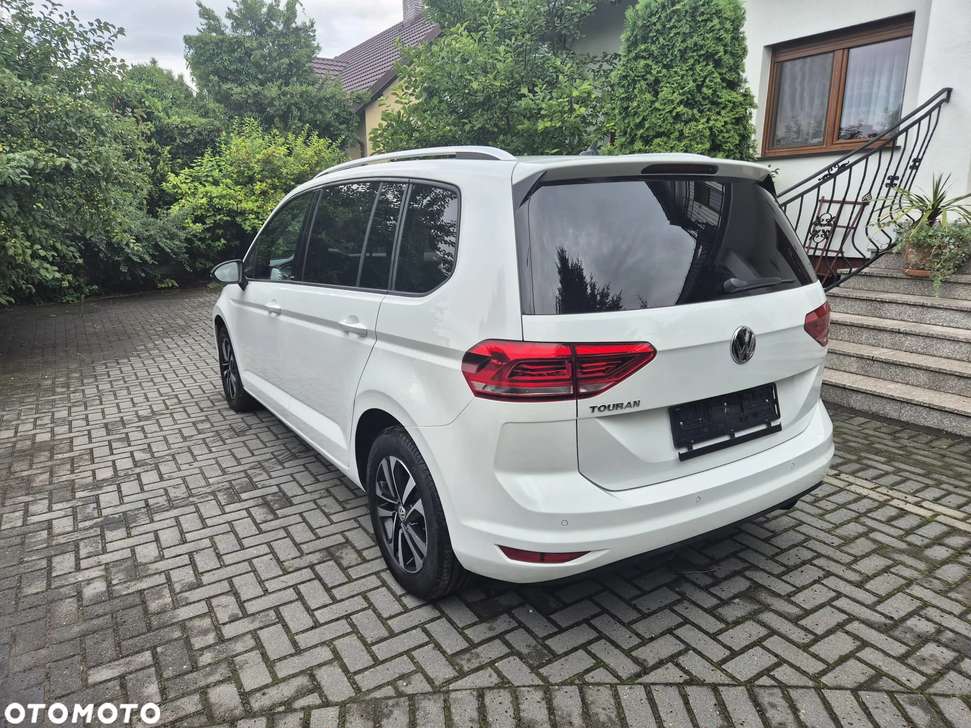 Volkswagen Touran 1.5 TSI ACT OPF DSG Comfortline - 4