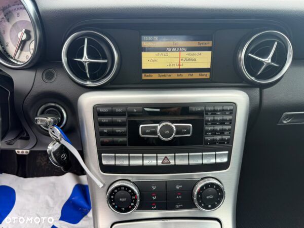 Mercedes-Benz SLK 200 (BlueEFFICIENCY) - 9