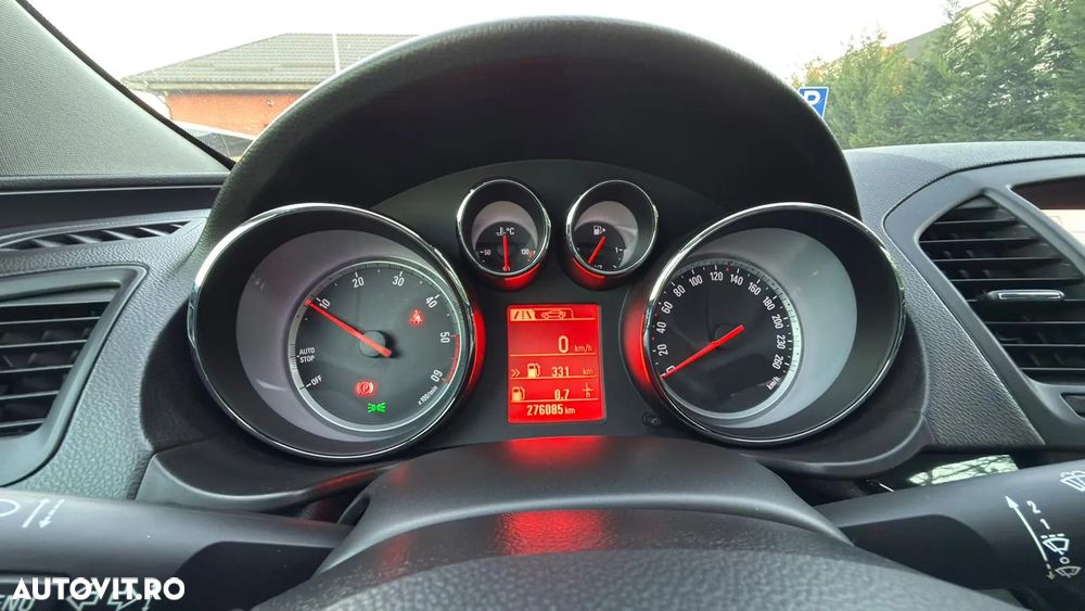 Opel Insignia 2.0 CDTI - 8