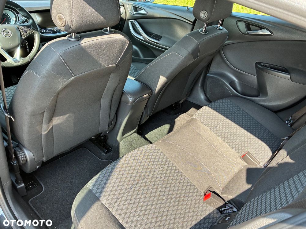 Opel Astra 1.6 D (CDTI) Start/Stop Dynamic - 14