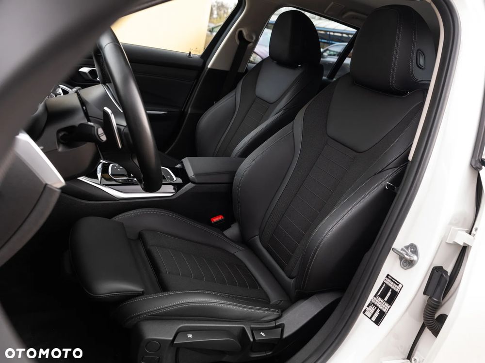 BMW Seria 3 320i Sport Line - 5