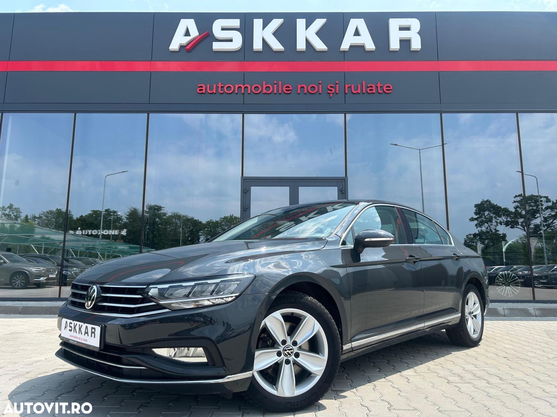Volkswagen Passat 2.0 TDI DSG Highline - 1