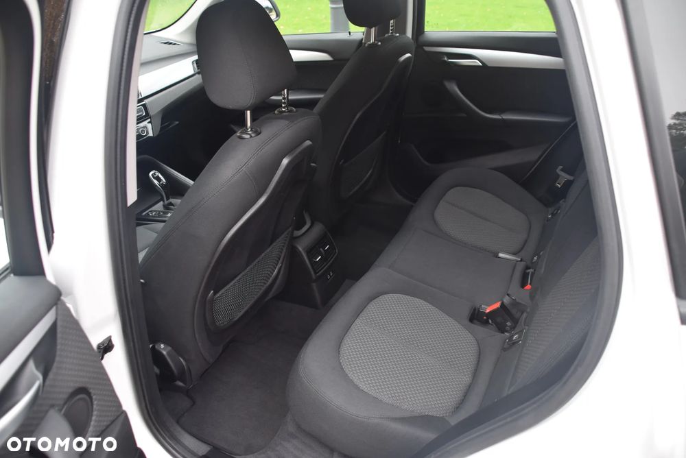BMW X1 - 11