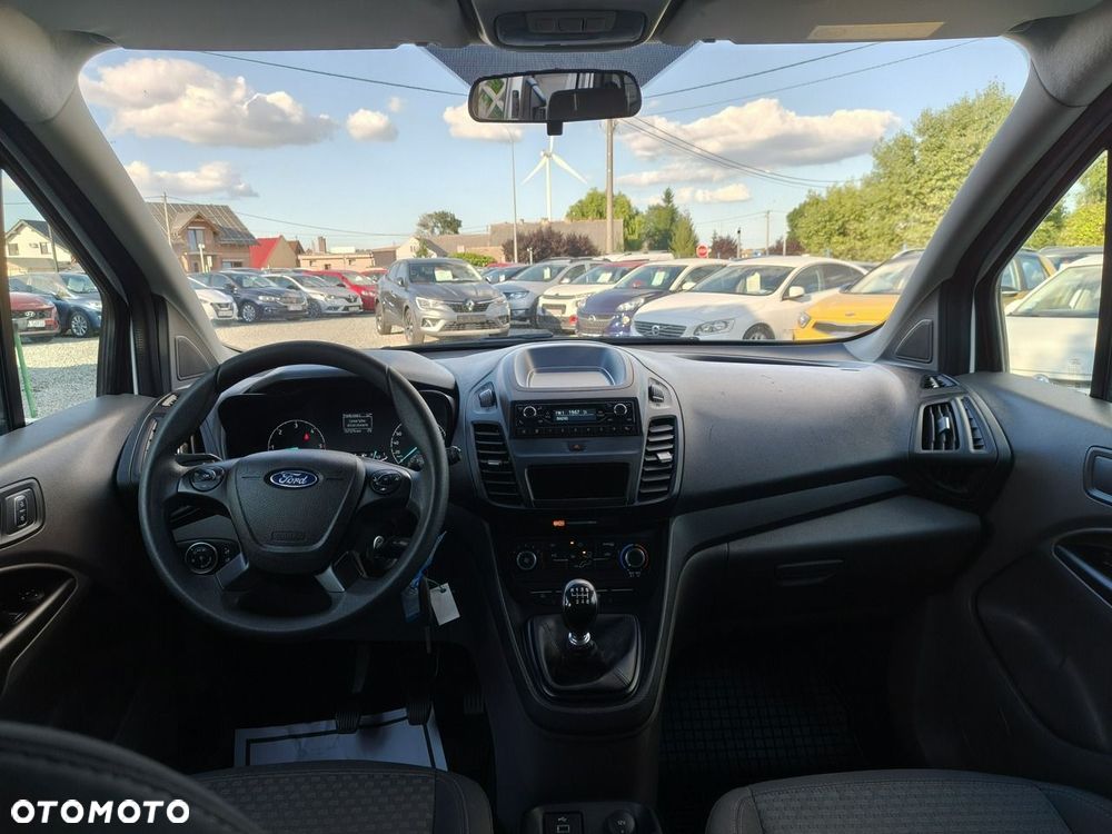 Ford Transit Connect - 13