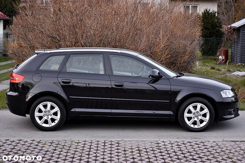 Audi A3 Sportback 1.6 Ambition - 14