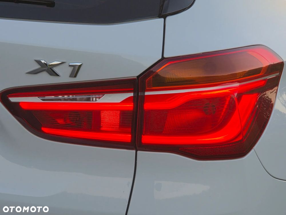 BMW X1 xDrive20d - 14