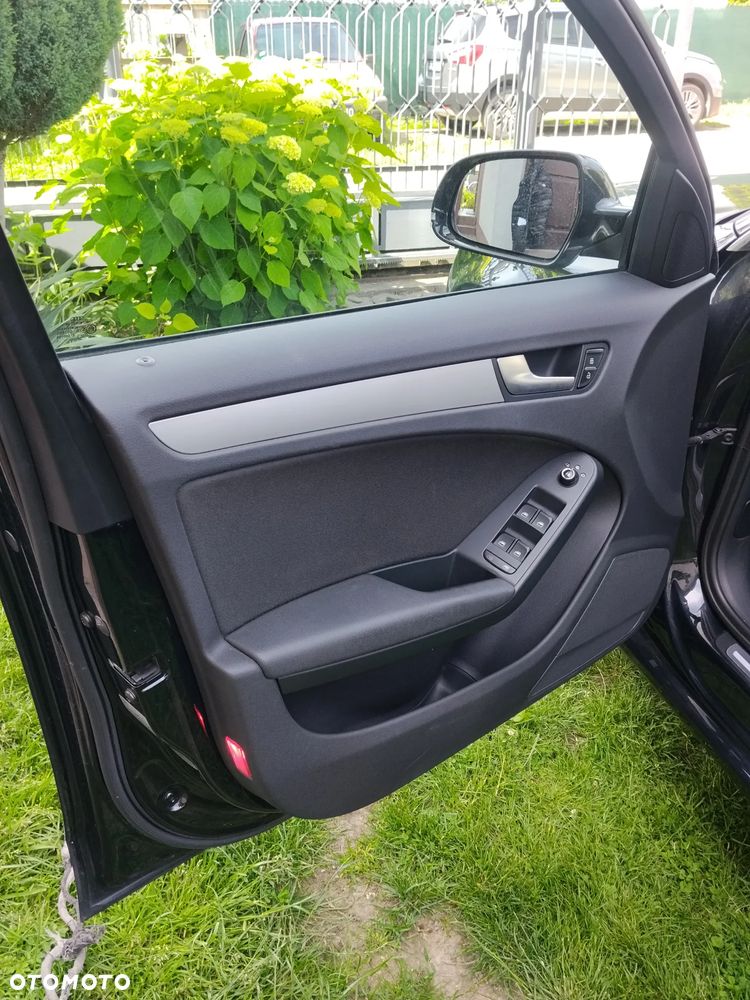 Audi A4 Avant 2.0 TDI DPF Ambition - 14