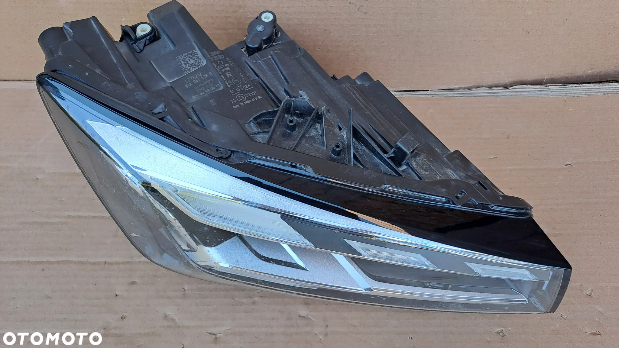 AUDI Q2 LIFT FULL LED MATRIX PRAWA LAMPA 81A941036d - 5