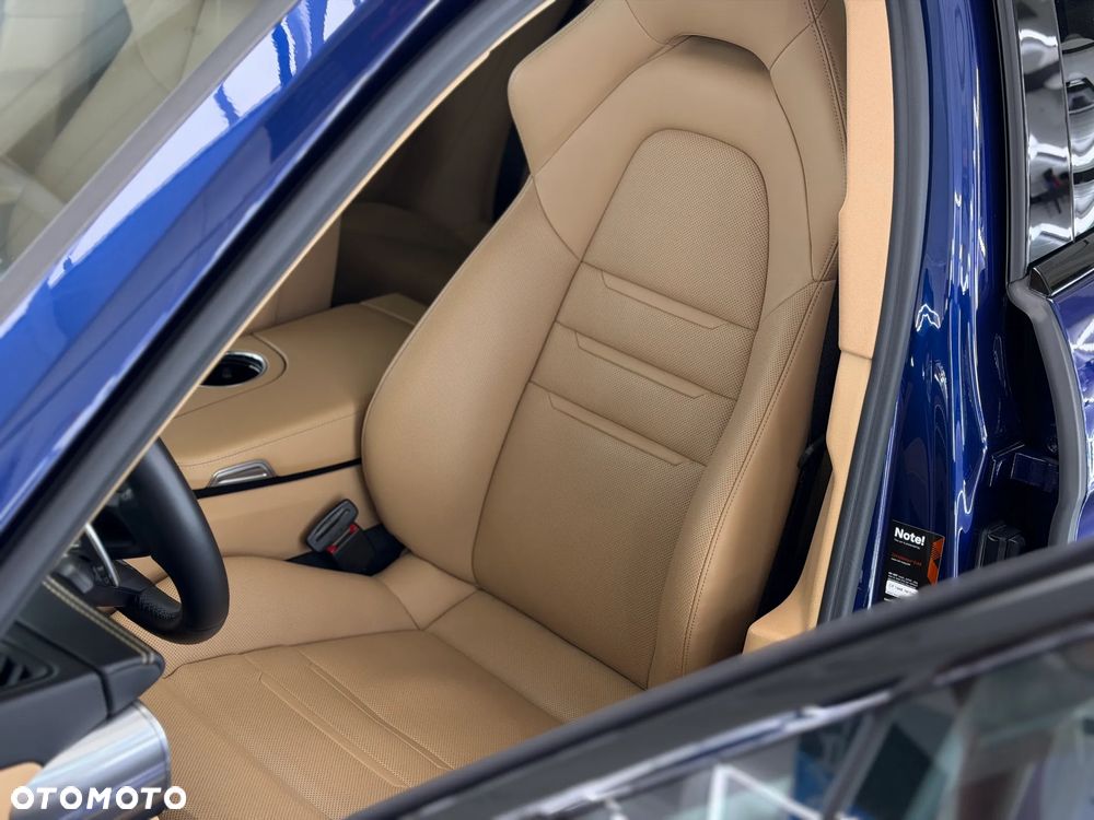Porsche Panamera 4 E-Hybrid Platinum Edition - 2