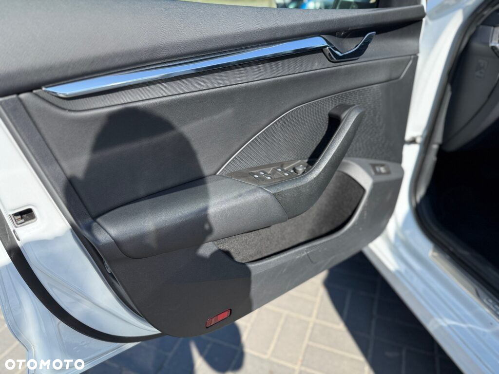 Skoda Octavia 1.5 TSI ACT Style - 25