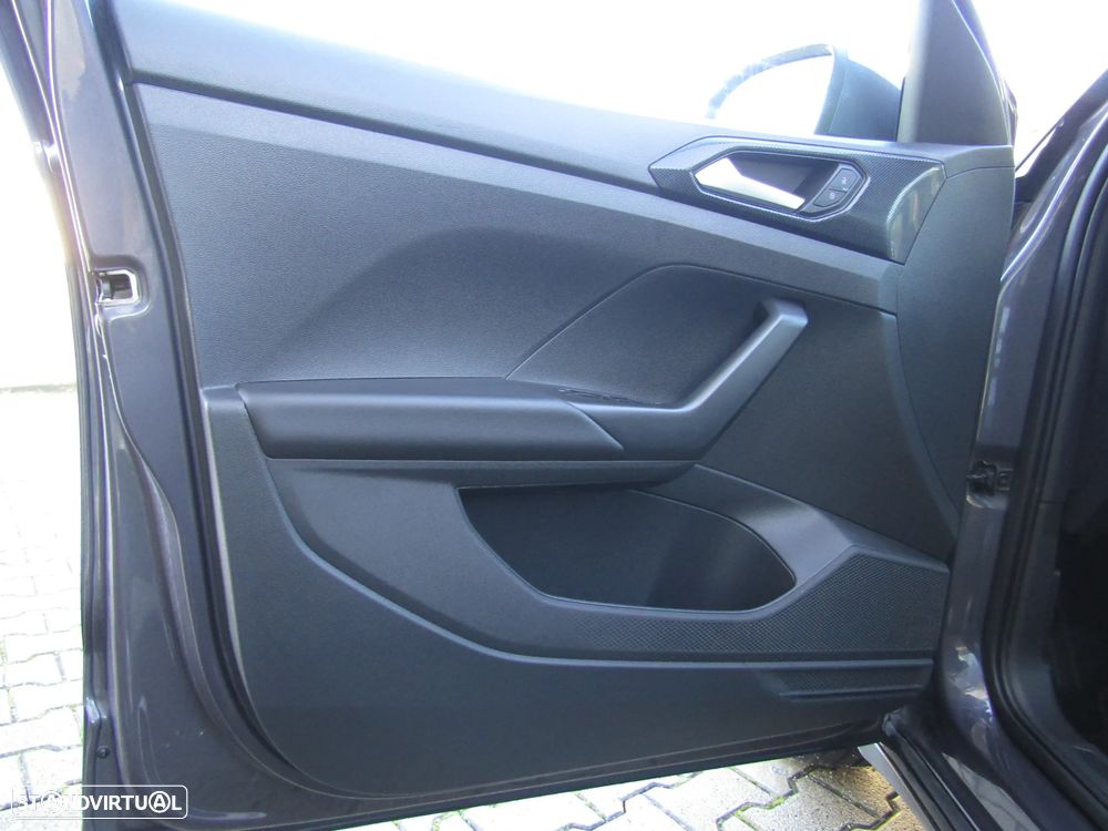 VW T-Cross 1.0 TSI Urban DSG - 10