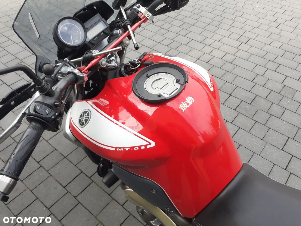Yamaha MT - 1