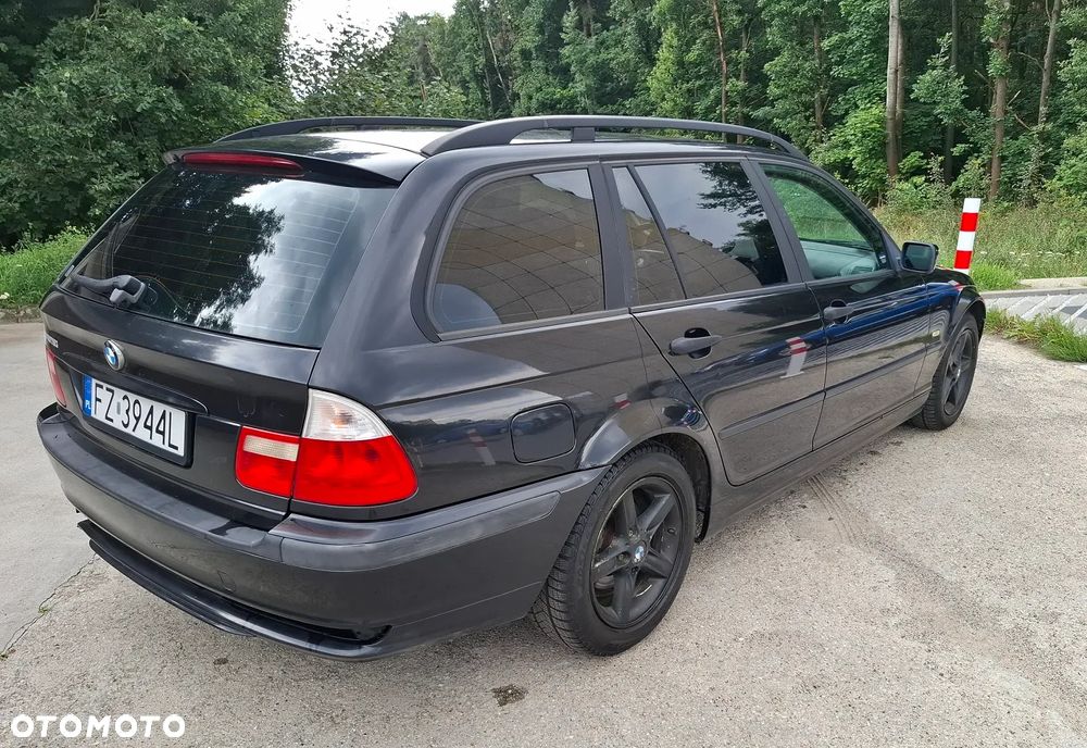 BMW Seria 3 318i - 3