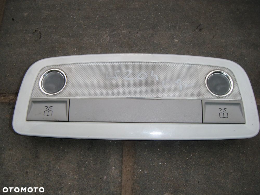 mercedes w204 08r lampka oświetlenia kabiny a2048204901 - 1
