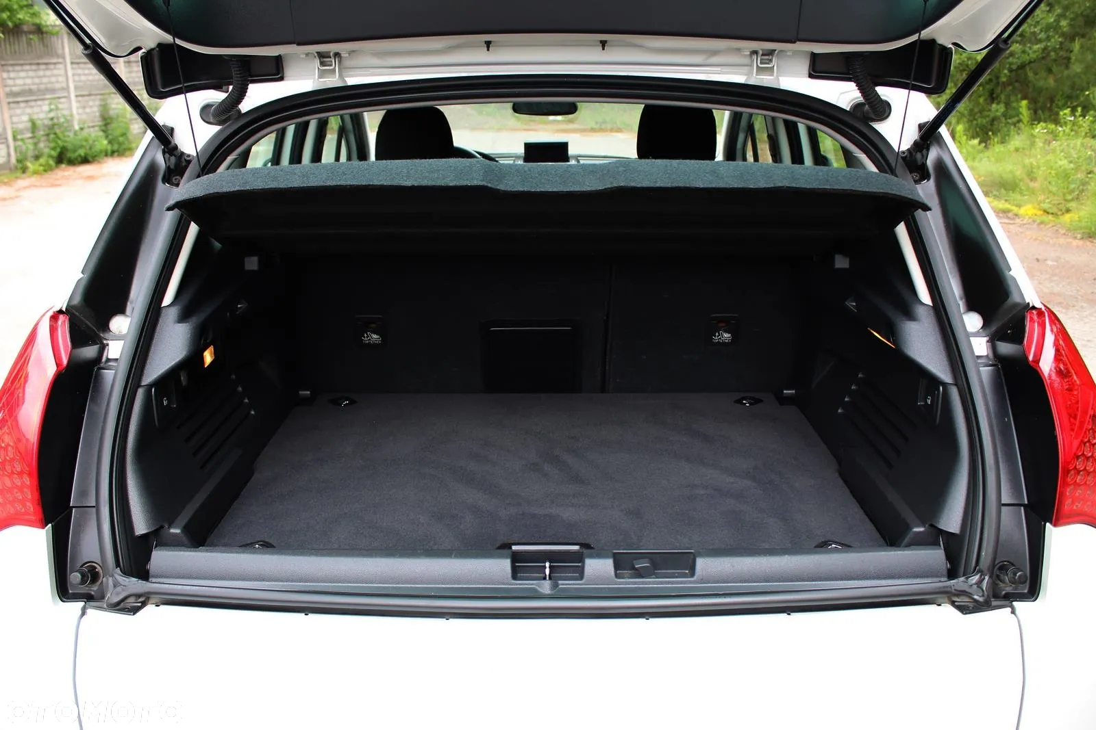 Peugeot 3008 2.0 HDi Allure - 15