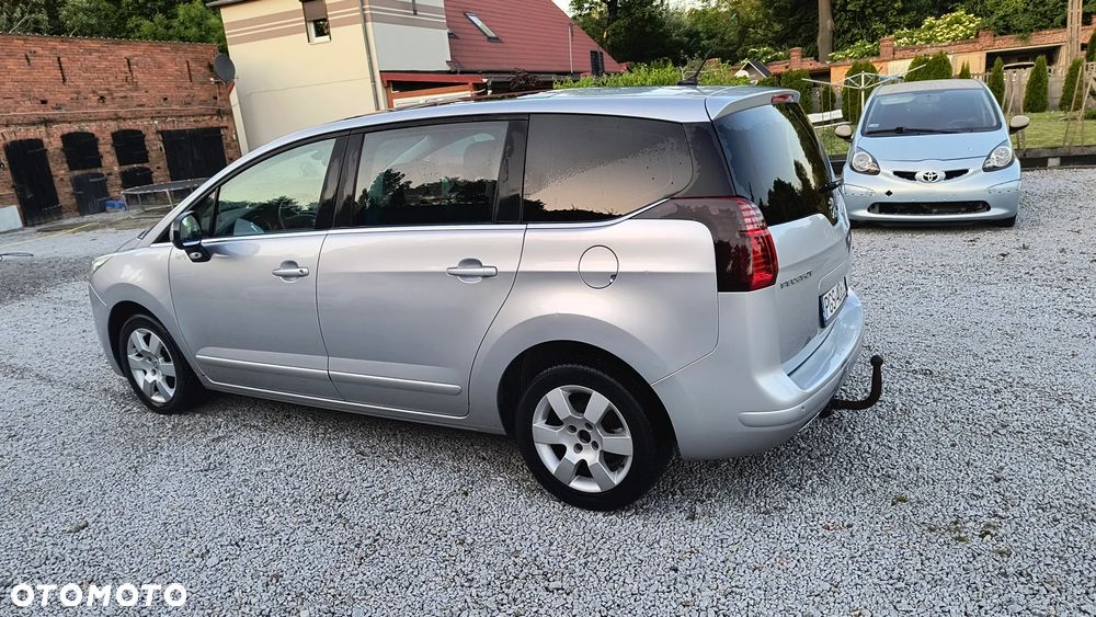 Peugeot 5008 2.0 HDi Family - 5