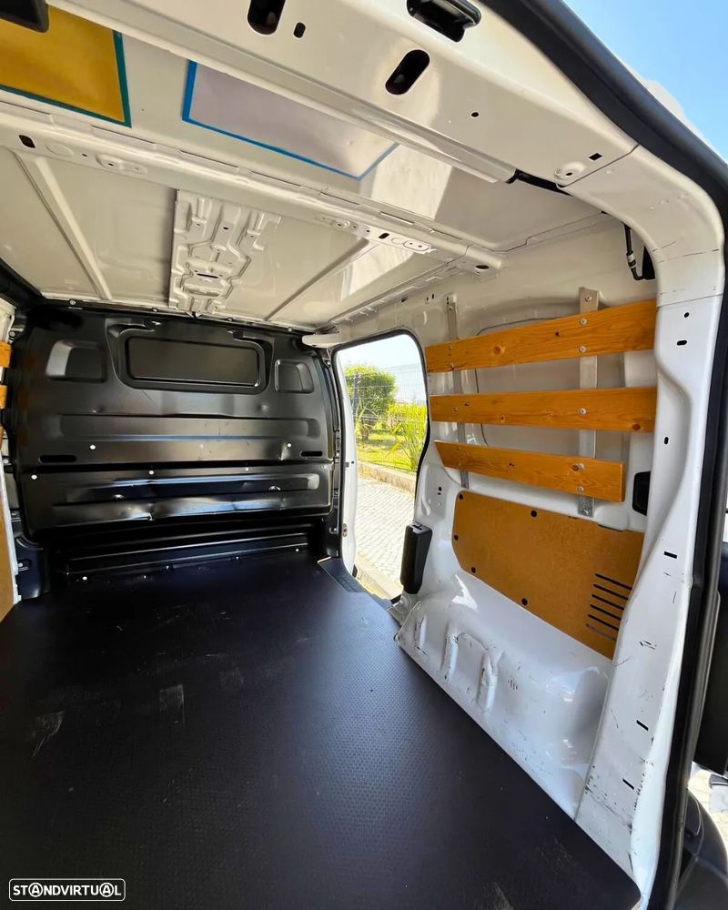 Peugeot EXPERT 226C 1.6BlueHDI95Pre - 12