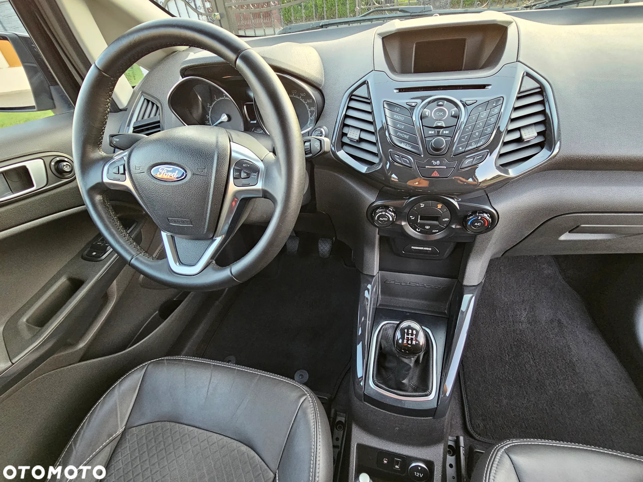 Ford EcoSport 1.0 EcoBoost TITANIUM - 32