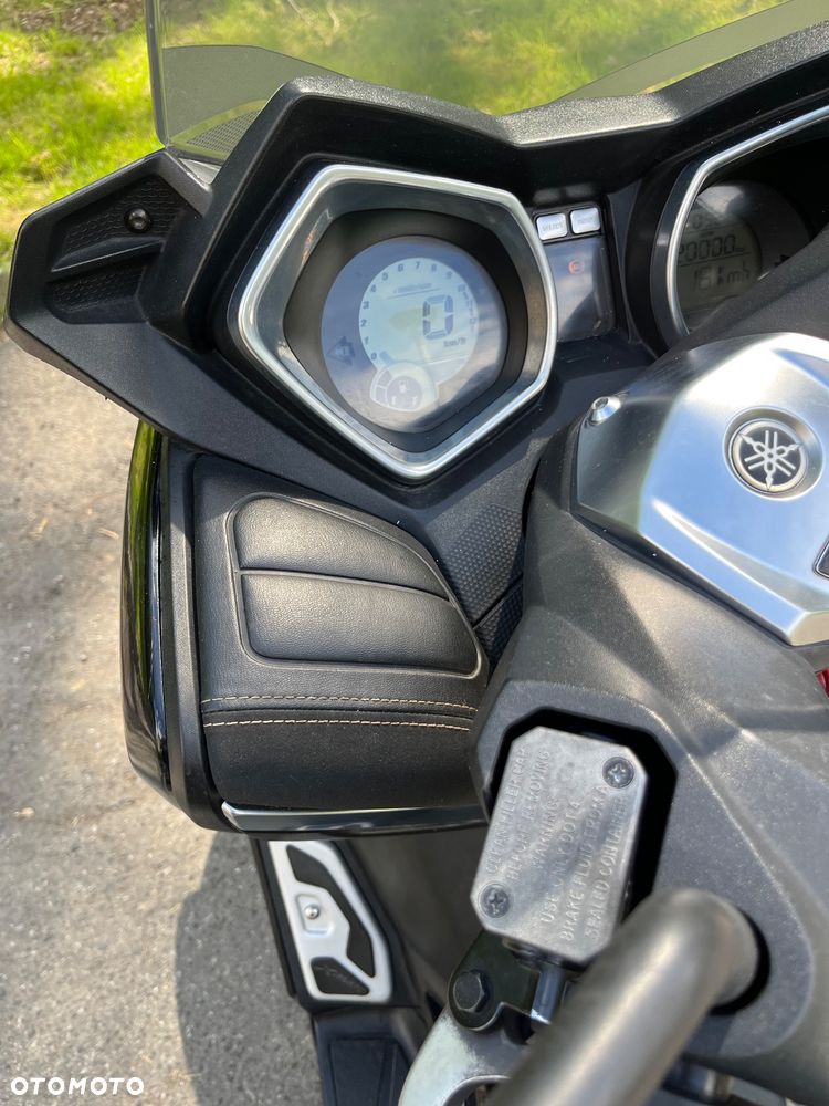 Yamaha X-max - 7