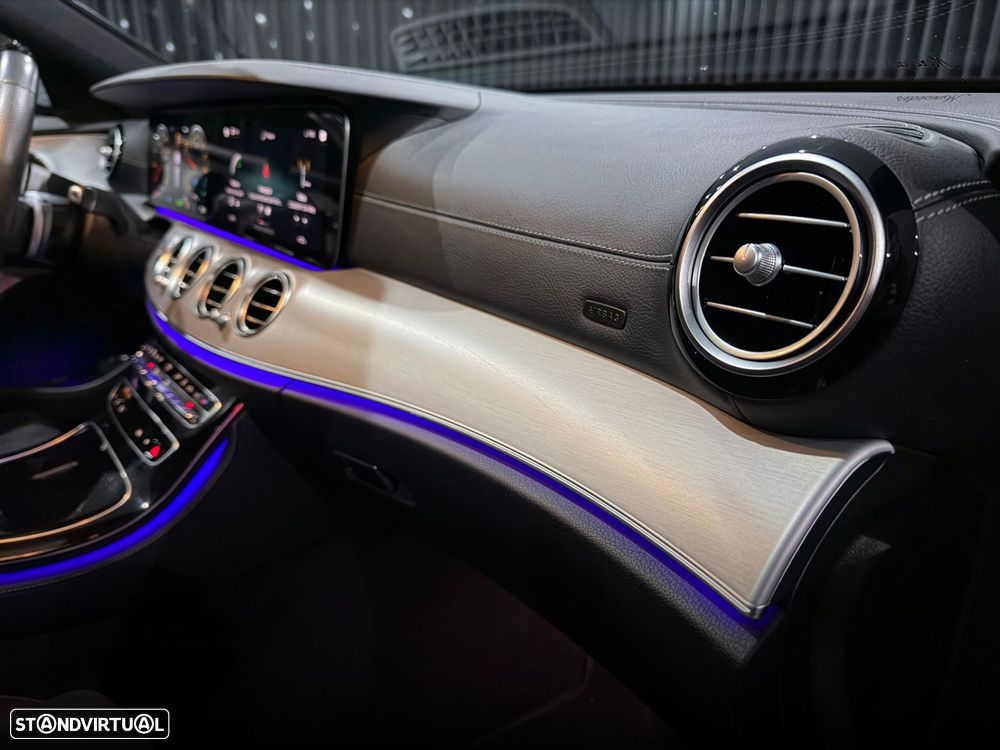 Mercedes-Benz E 300 9G-TRONIC AMG Line - 37