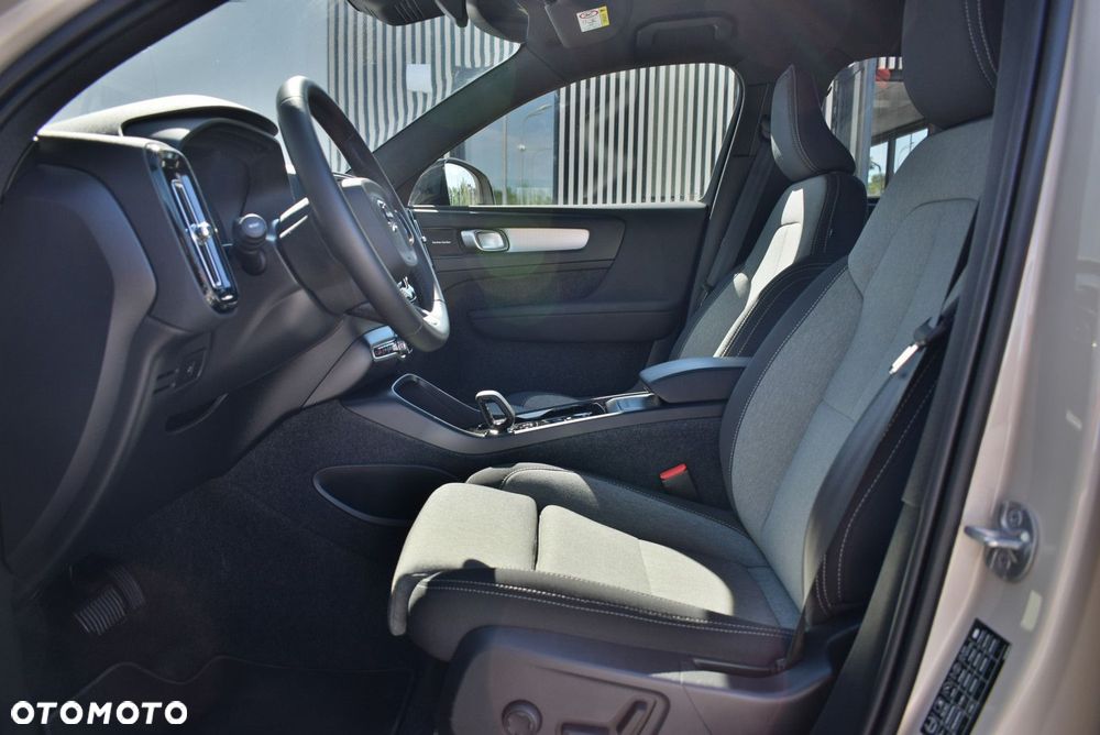 Volvo XC 40 - 20
