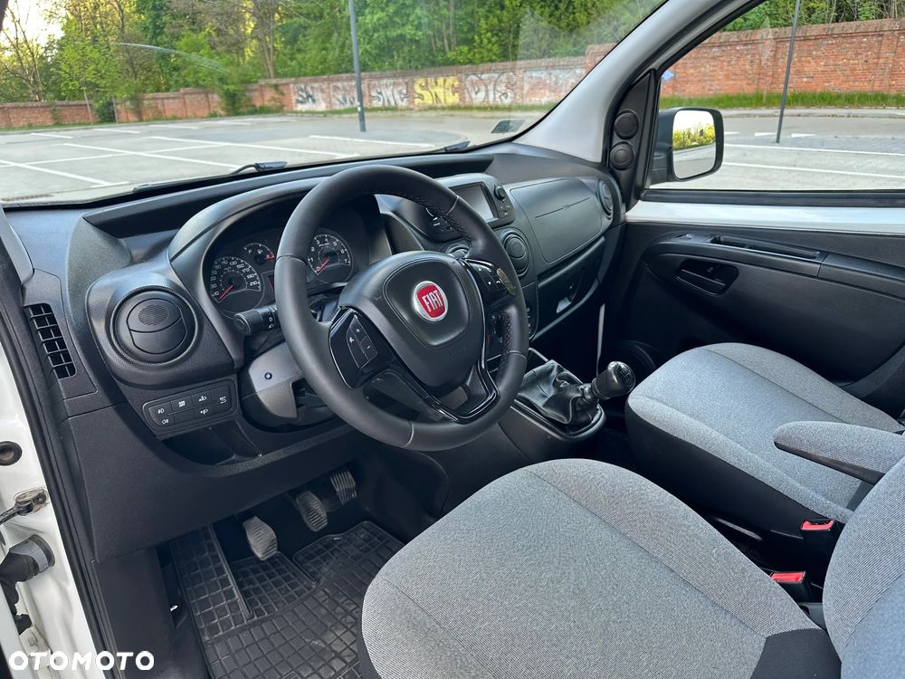 Fiat Fiorino Kombi 8V SX - 9