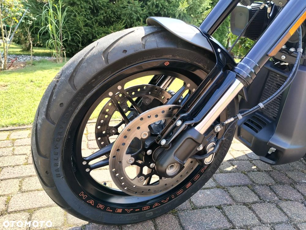 Harley-Davidson Softail FXDR - 22