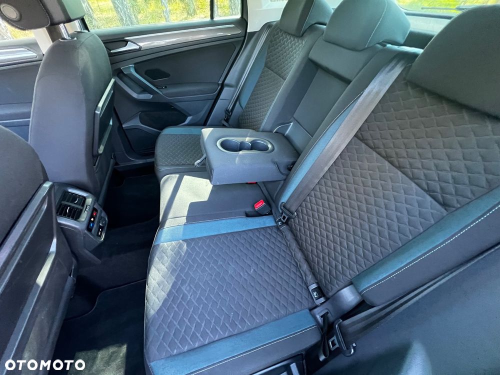 Volkswagen Tiguan - 31