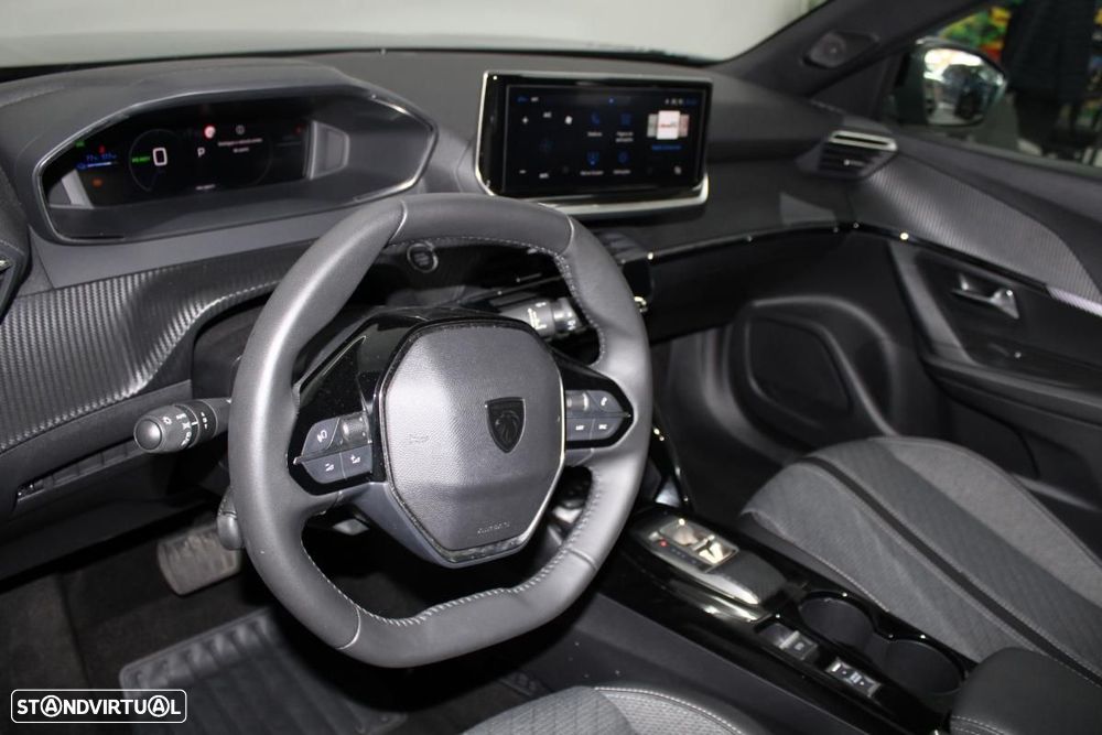 Peugeot e-2008 54 kWh Allure - 12