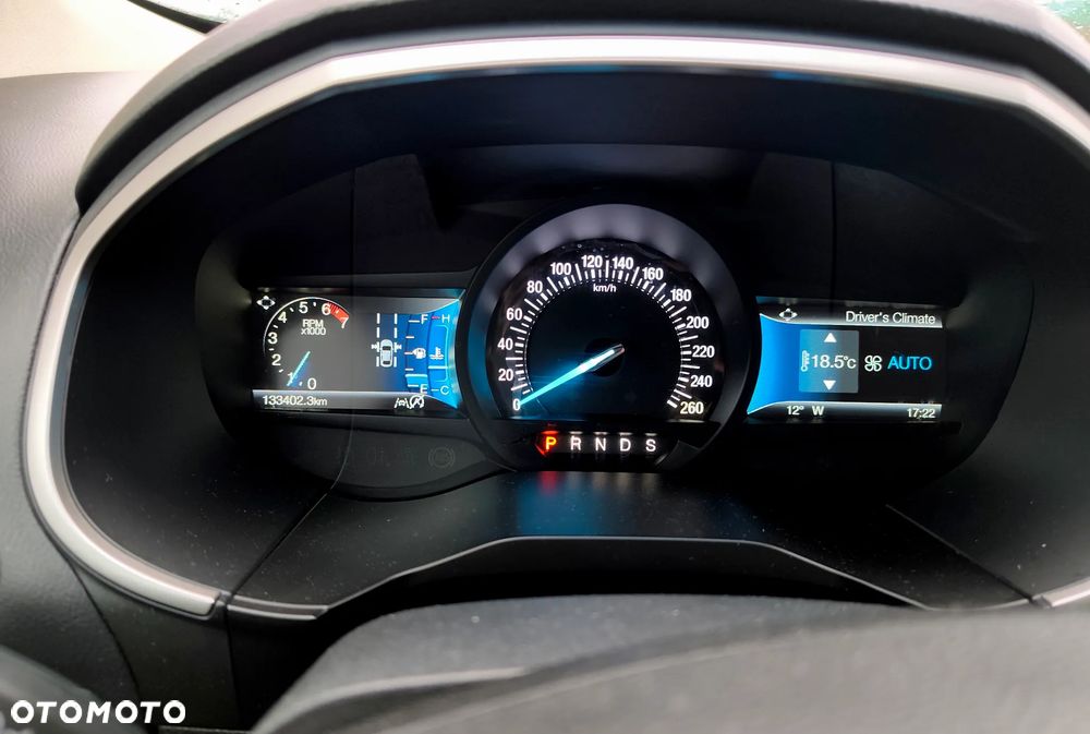 Ford Edge - 32