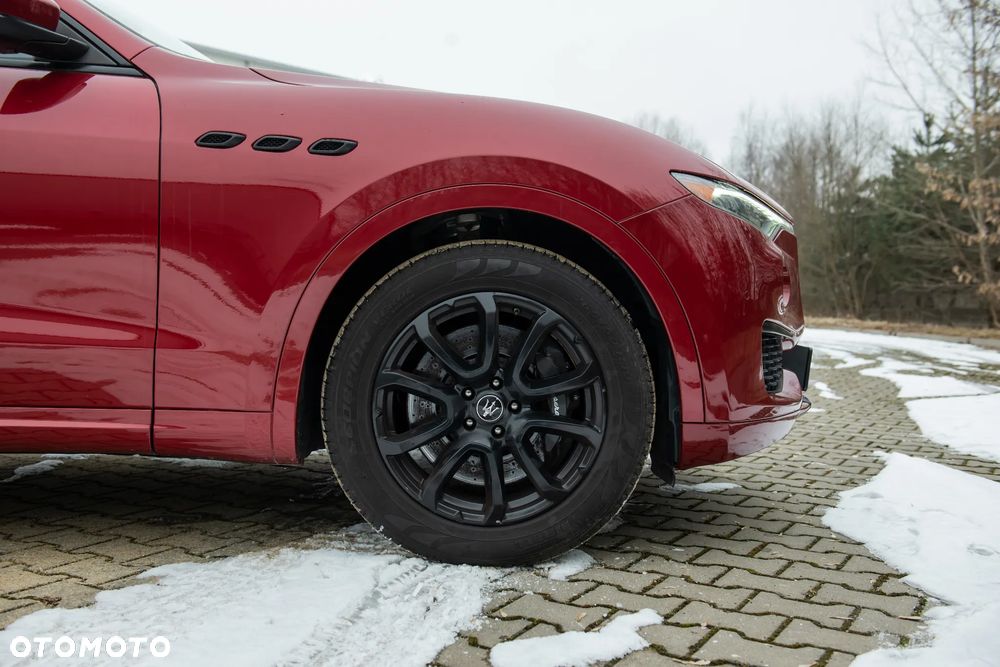 Maserati Levante S Q4 GranLusso - 11