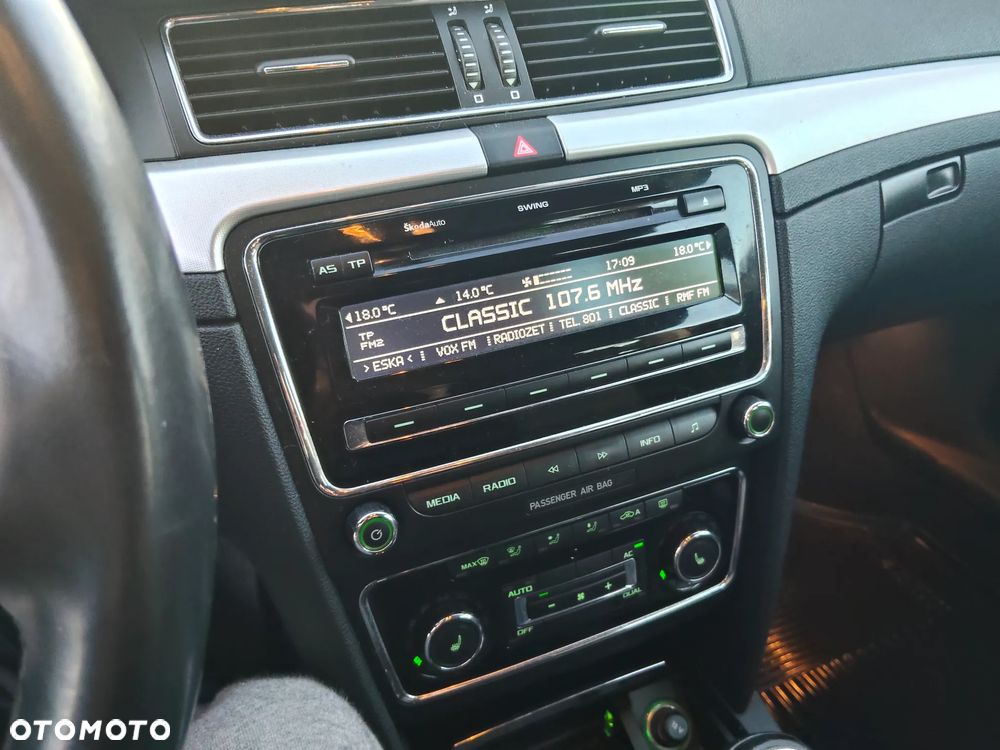 Skoda Superb 2.0 TDI Ambition - 2