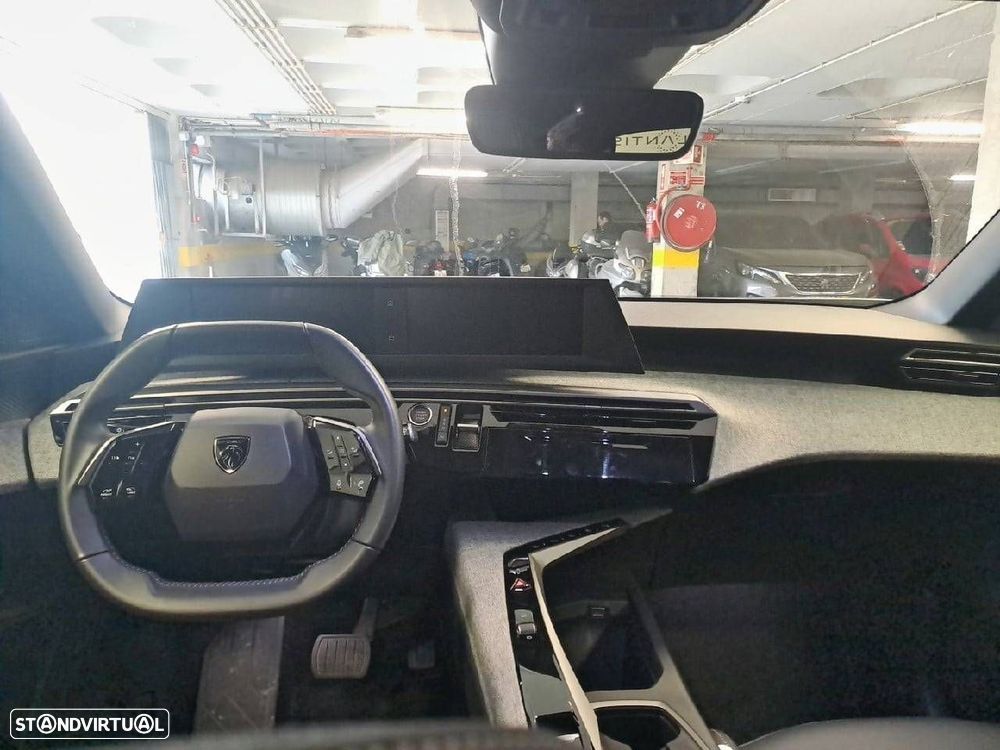 Peugeot 5008 1.2 Hybrid Allure e-DCS6 - 8