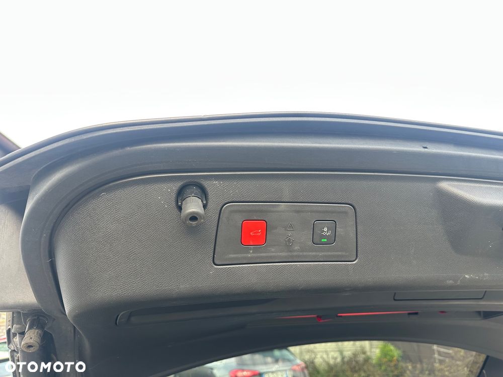 Peugeot 508 1.5 BlueHDi GT Line S&S EAT8 - 36