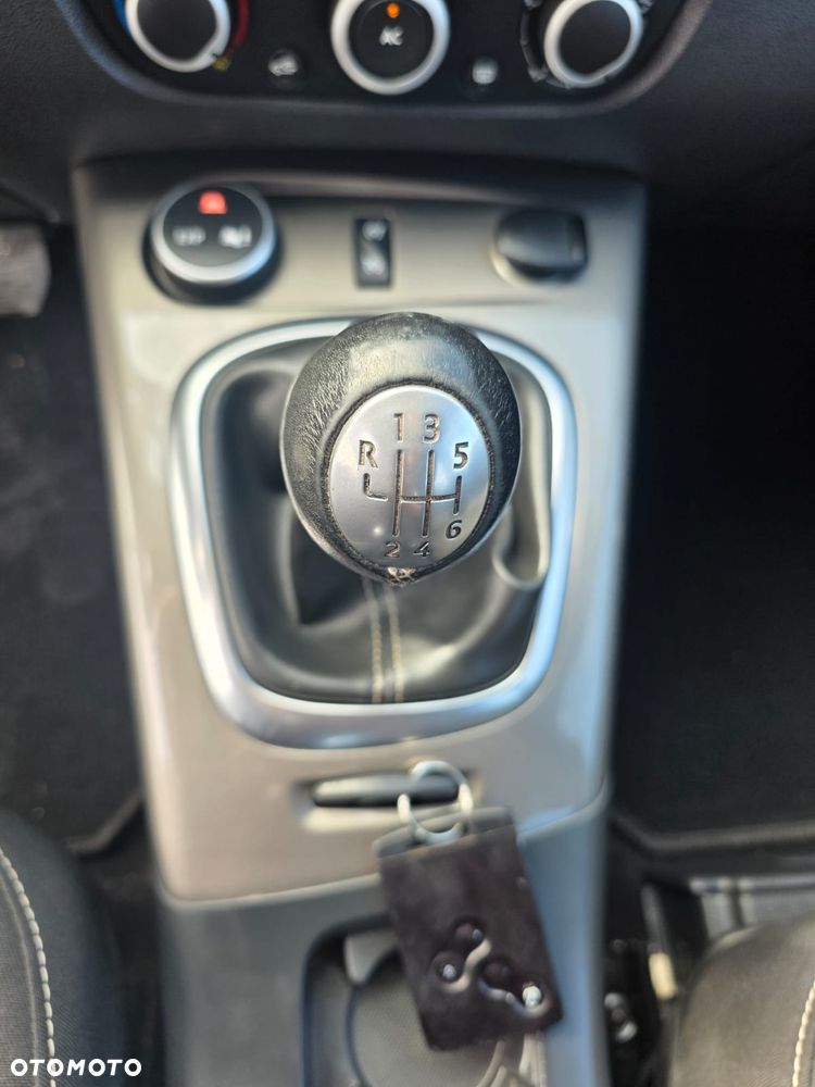 Renault Scenic - 25