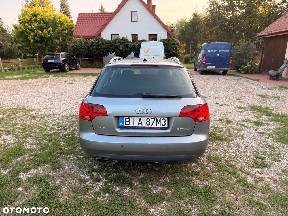 Audi A4 Avant - 8