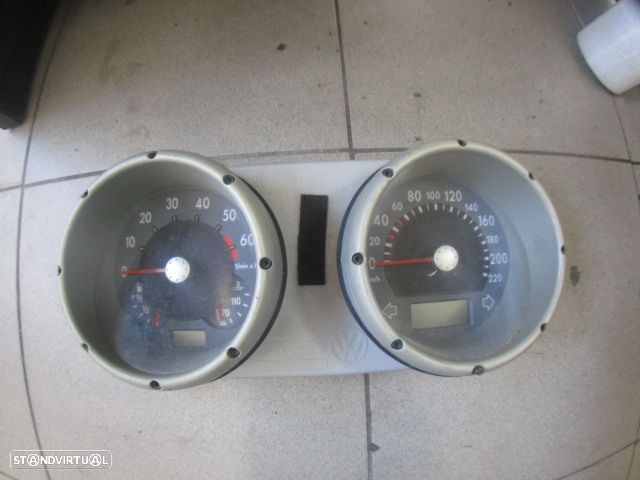 Quadrante 6N0920804E 351231000 VW  POLO 3 6N FASE 2 2000 1.4I 60CV 5P CINZA KM/H  DIGITAL - 1