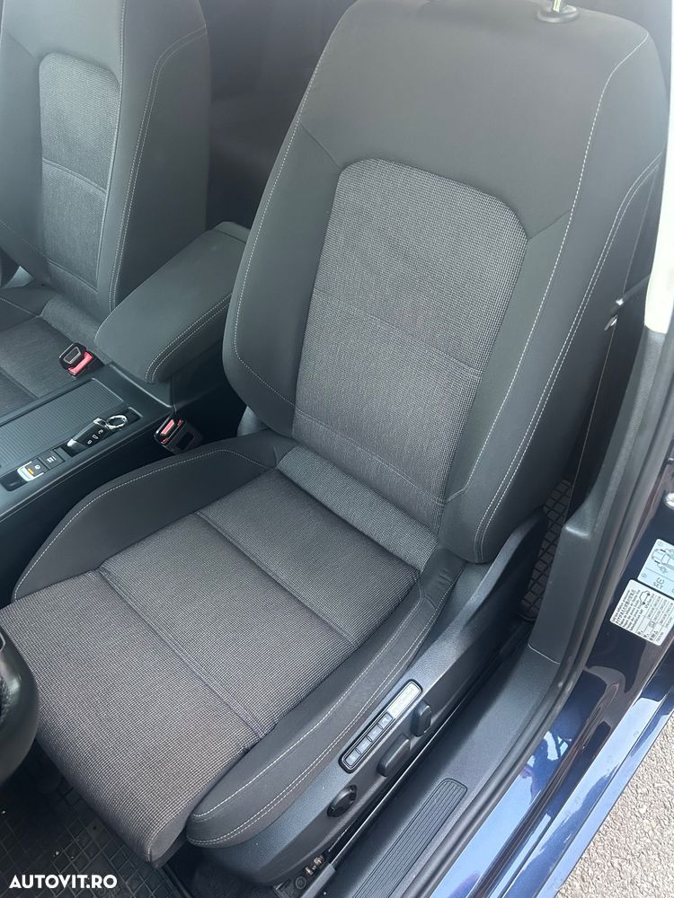 Volkswagen Passat 2.0 TDI DSG Comfortline - 29