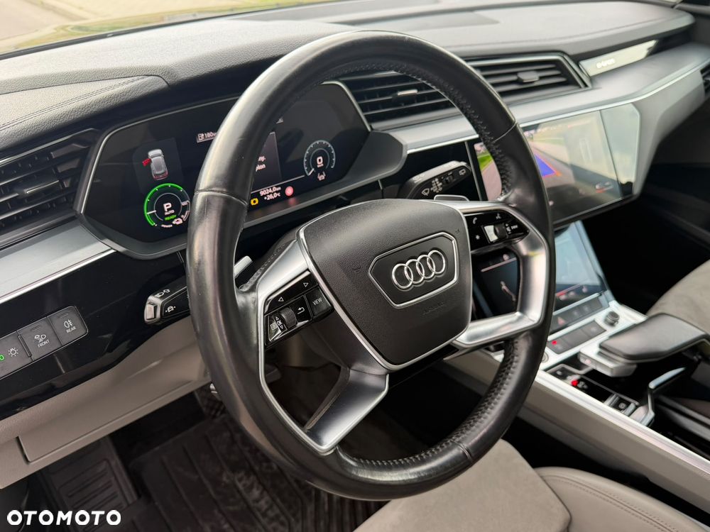 Audi e-tron 55 Quattro Advanced - 32