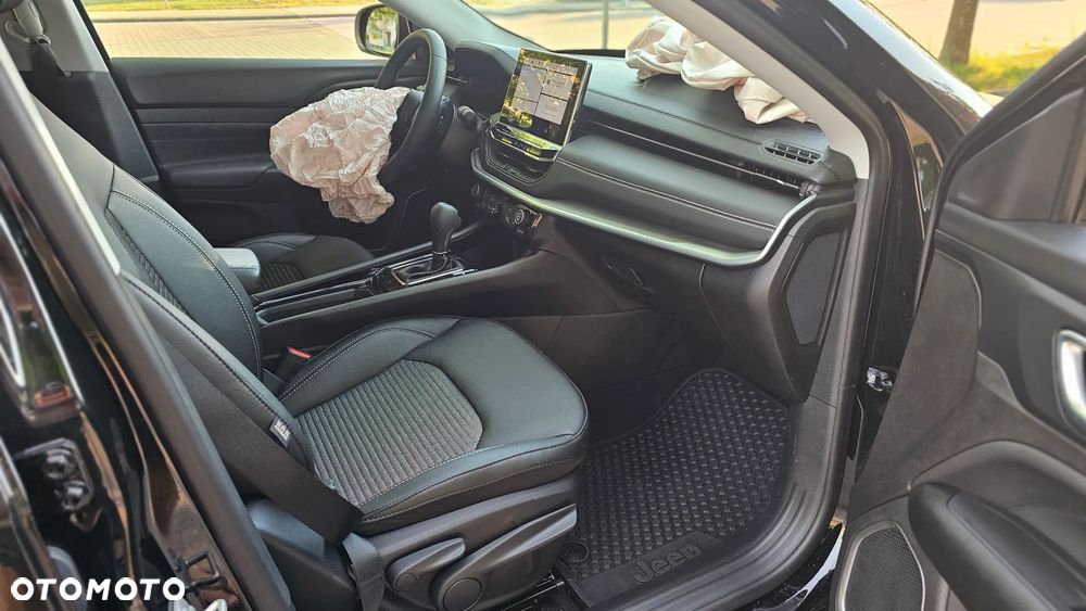 Jeep Compass - 8