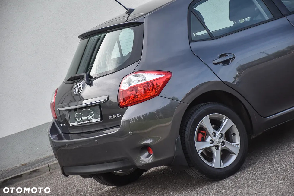 Toyota Auris 2.0 D-4D Prestige - 12