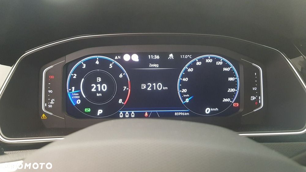 Volkswagen Passat - 22