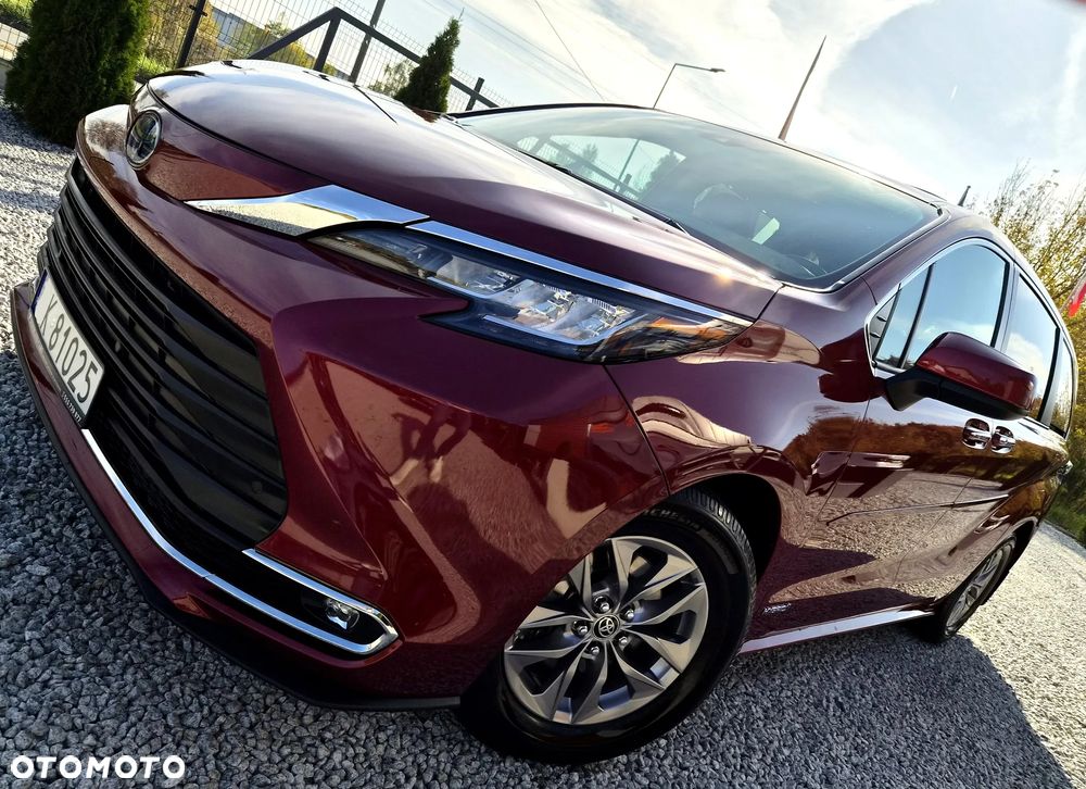 Toyota Sienna 2021 photo 2