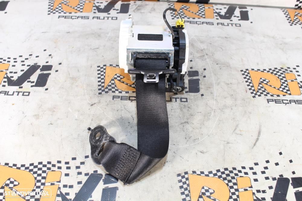 Cinto Traseiro Esquerdo Mercedes-Benz C-Class (W204)  A2048600785 / Ci - 1