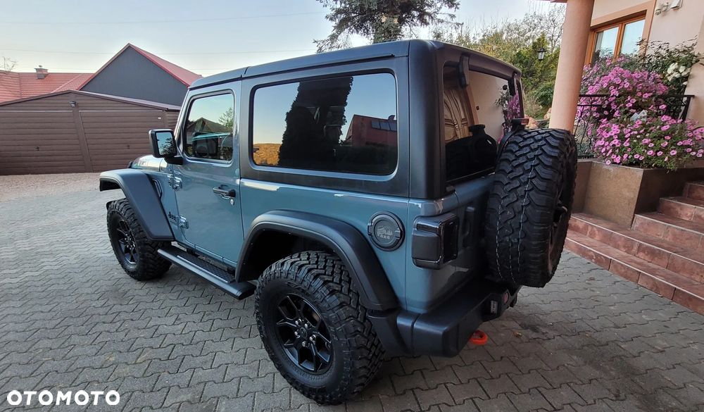Jeep Wrangler - 8